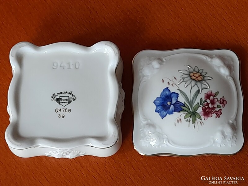 Thomas ivory Bavarian porcelain bonbonier