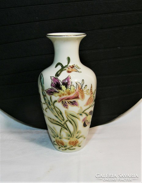Gyönyörű Zsolnay váza - 16 cm