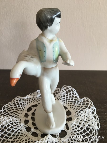 Hollóházi porcelán figura Ludas Matyi