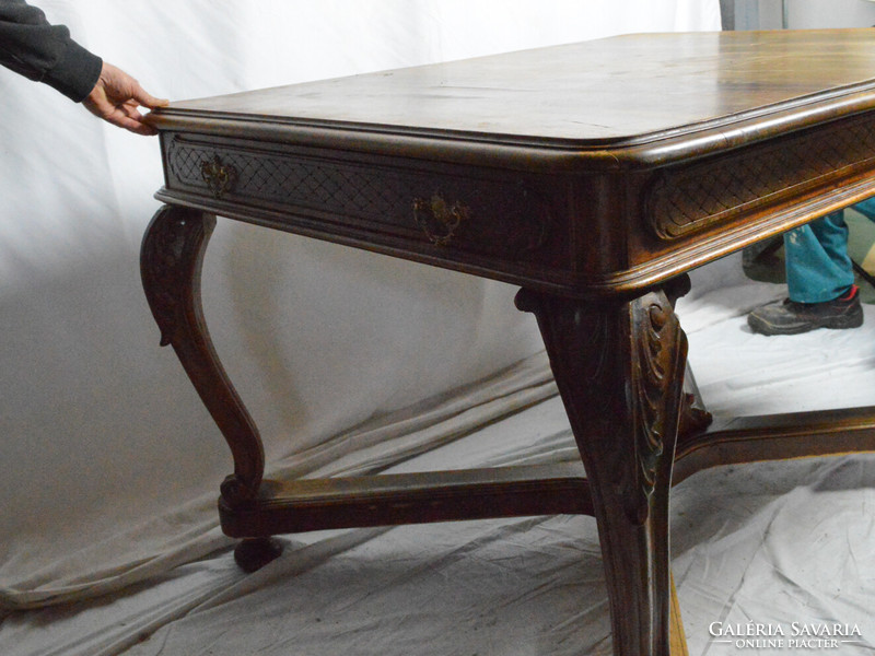 Antique Viennese baroque dining table (polished)