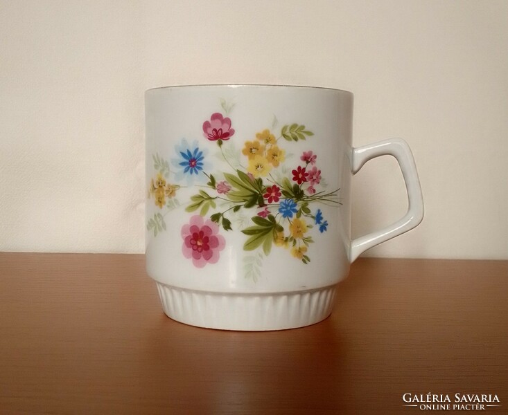 Virágos Zsolnay porcelán bögre csésze pohár, színes tavaszi virágok, jelzett,