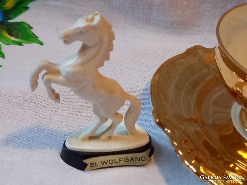 Coffee mocha cup + bottom souvenir (gift mini horse display case decoration) weissen rossl in st. Wolfgang