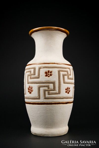 Ceramic vase, large size