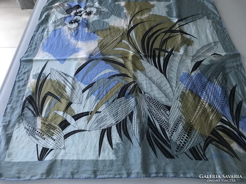 Loredano brand silk scarf with delicate pastel colors, 78 x 76 cm