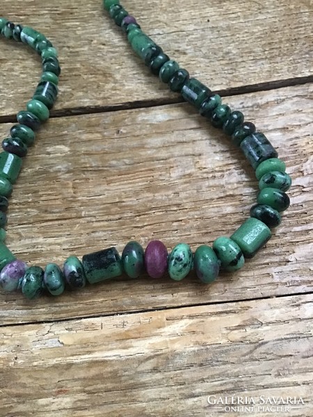 Special ruby-zoisite mineral necklace with silver fittings