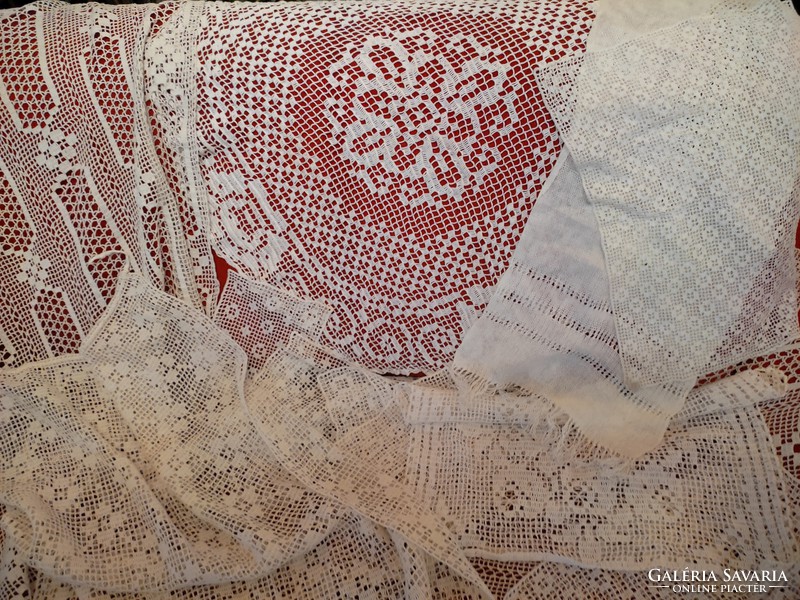 11 Large lace tablecloths and curtains