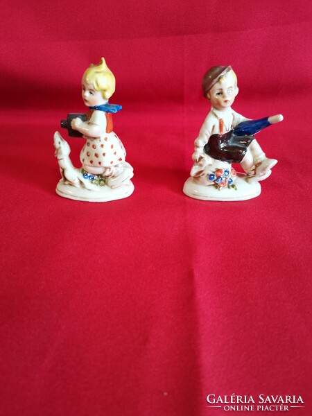Pair of German porcelain figurines from the 1900s!