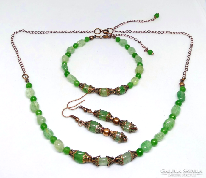 Green quartz and agate bracelet-earring-necklace set