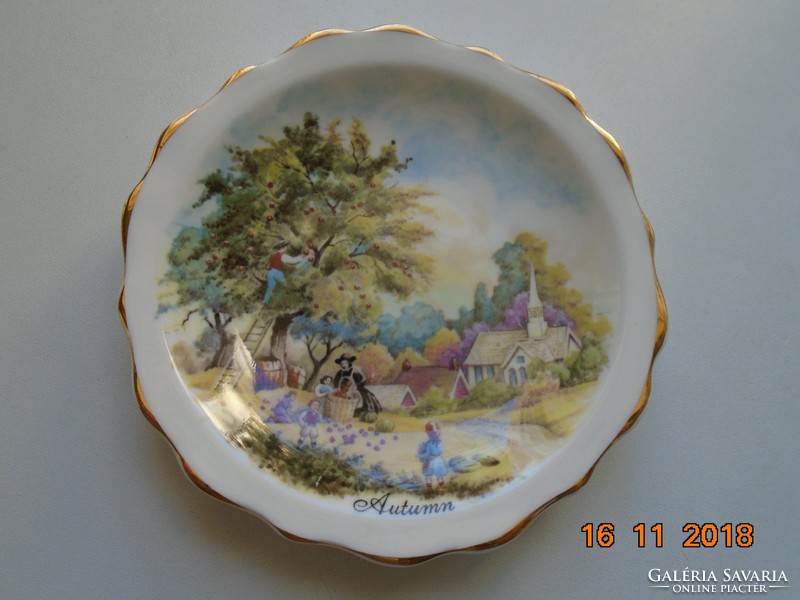 Decorative small plate 
