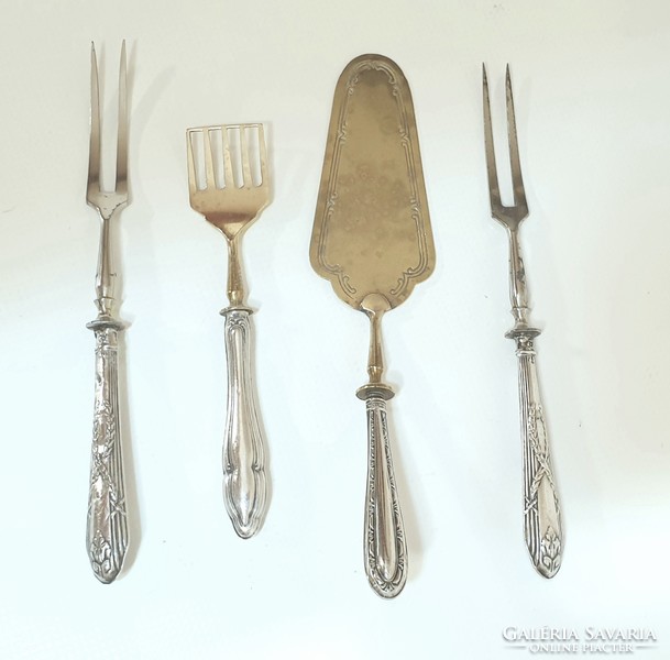 Breakfast set with silver (800) handles