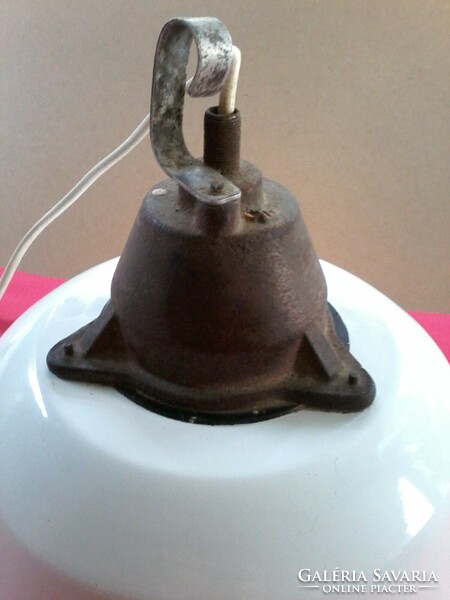 Szarvasi ipari lámpa
