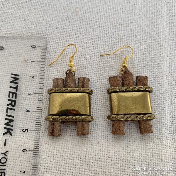 Old very interesting copper and wood earrings from the 80s, special copper hook earrings