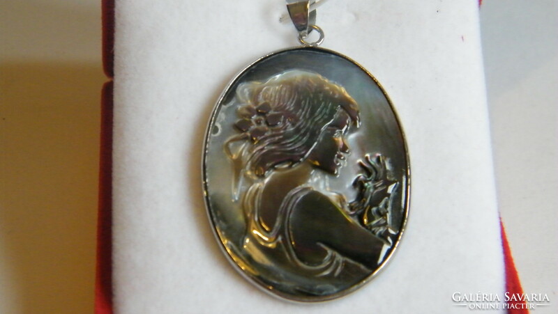 Carved cameo large pendant
