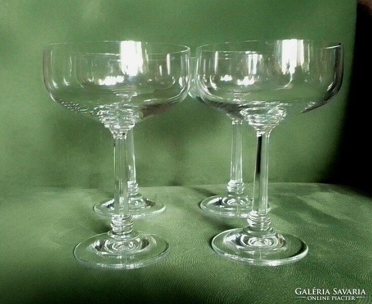 Négy régi, klasszikus, elegáns talpas pezsgős koktélos kristály üveg pohár kehely készlet