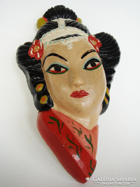 Old oriental female head with retro wall decoration 20 cm