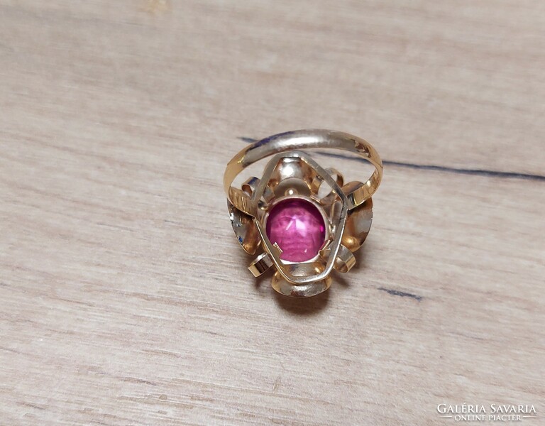 14K Arany gyűrű, rózsaszín cirkónia kővel