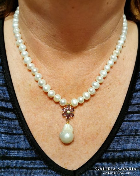 Genuine pearl necklace with string of amethyst flowers