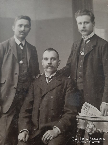 Antik Apa és fiai fotó  kb 1899  Erdős Sándor Budapest Thököly út 24 műhelyéből
