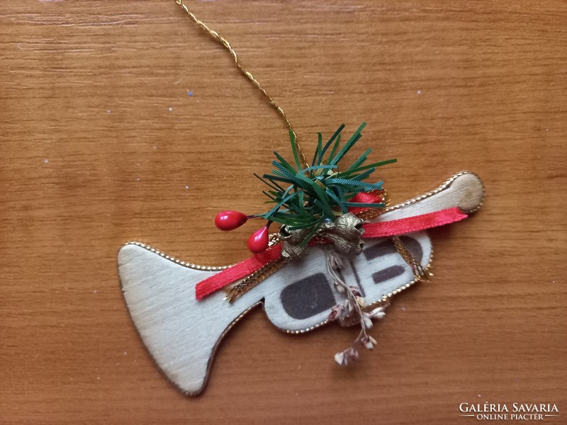 Retro wooden Christmas pendant