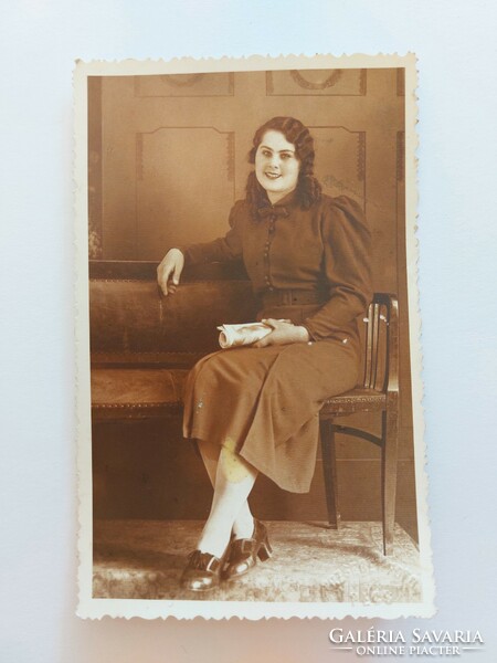 Régi női fotó vintage hölgy fénykép Erzsébet fényképészet Pécs