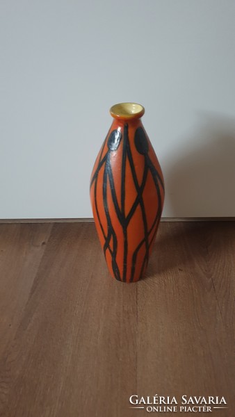 Tófej's vase belonging is rare