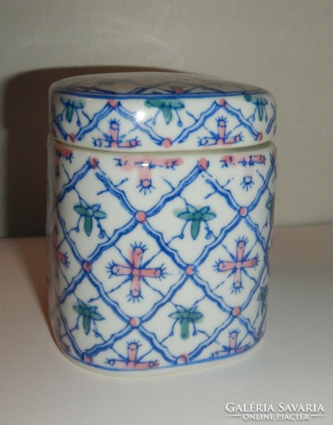 Porcelain tea herb holder