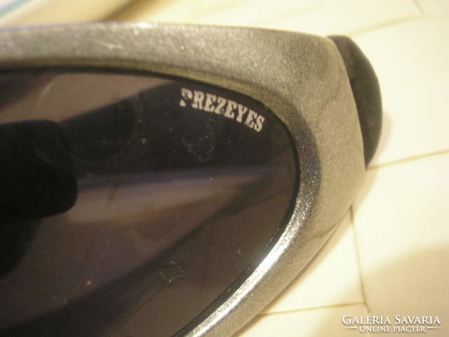 K  futó sport Uniszex napszemüveg Prezeyes tip eladó 10-18-cm-ig kényelmes viseletű