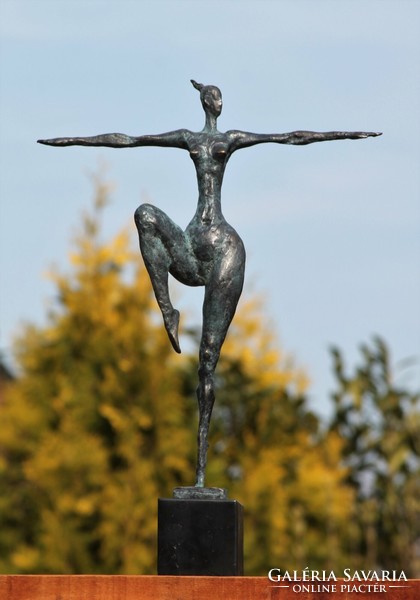 Balett- Nagy méretű, jelzett bronz szobor