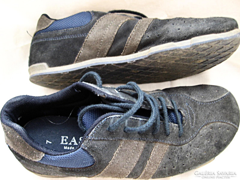 Italian easy tm retro sport shoes size 7