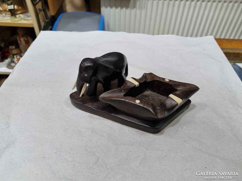 African wooden ashtray