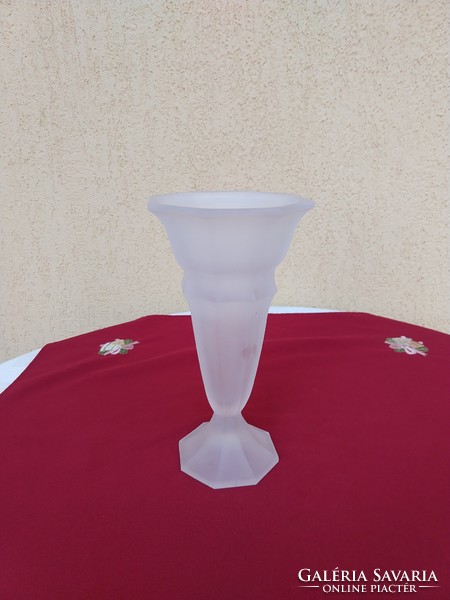Antique octagonal opal glass vase,,rare shape,,.27 Cm,,1.8 kg,,flawless.