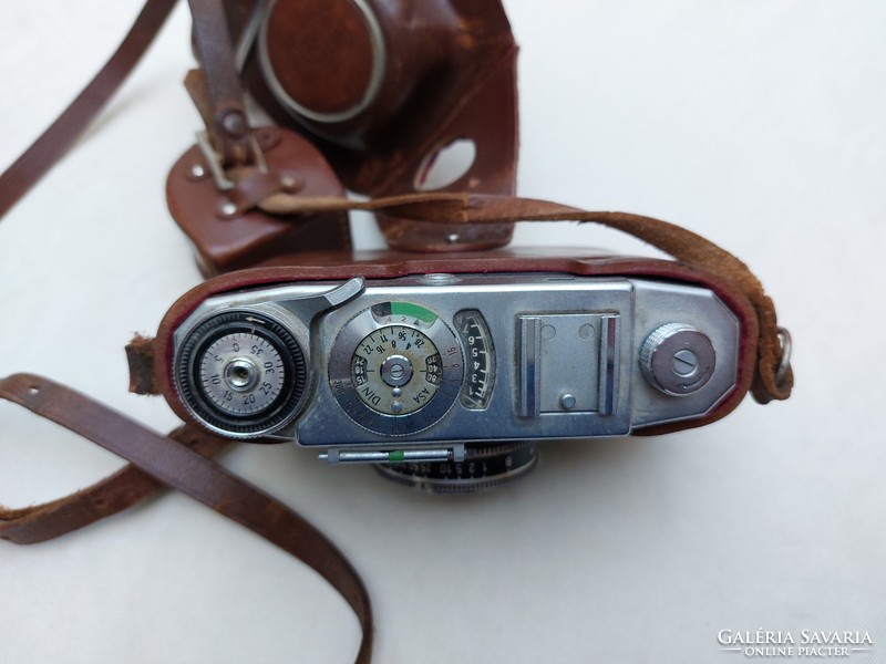 Old camera zeiss icon contina retro camera