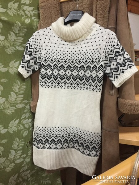 Norwegian patterned short-sleeved, long women's sweater, tunic for leggings