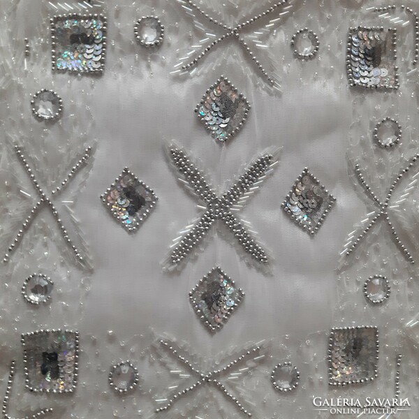 Indian handwork, tablecloth sewn with silver sequins and pearls (3 pcs)