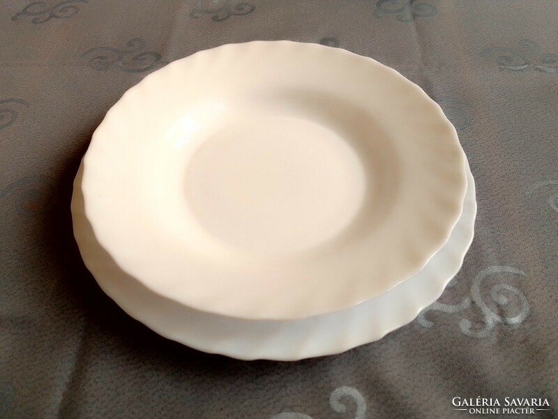 36 Piece Vintage French Arcopal Trianon White Opal Glass Dinnerware Oval Salad Bowl 7 Placemats