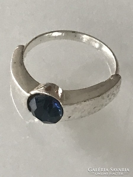 Silver-plated yves roches ring with deep blue faceted crystal, 18 mm inner diameter