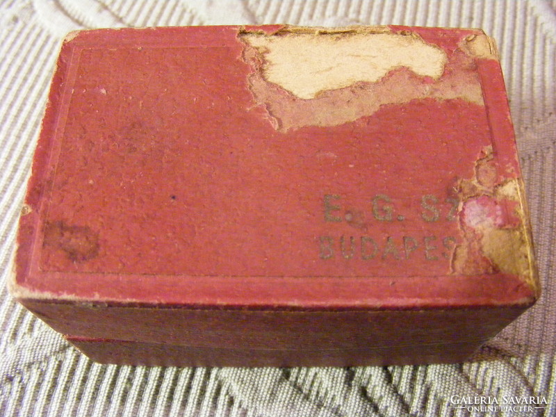 E.G.No. Budapest magnifying glass with replaceable lens in original box