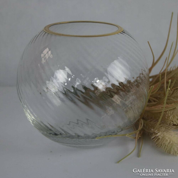 Klasszikus gömb üvegváza aranyozott peremmel
