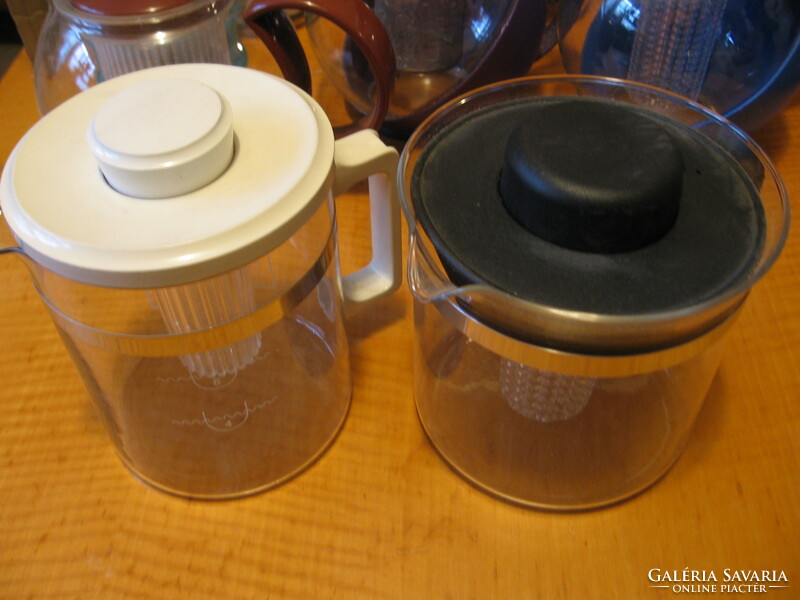 Heat-resistant Jena glass tea and coffee pot with a white top filter