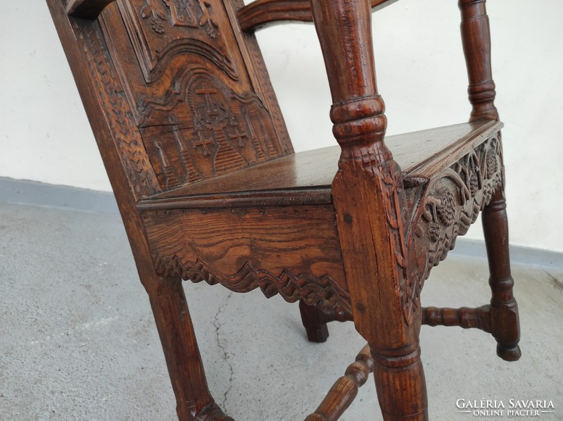 Antik reneszánsz szék 18. század dúsan faragott keresztény jézus kehely 809 6267