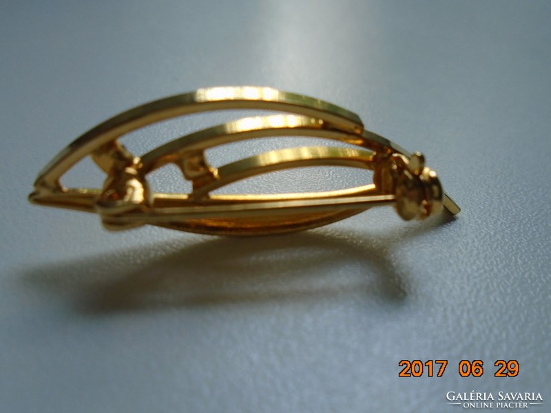 Gold-plated brooch with rhinestones, safety clasp