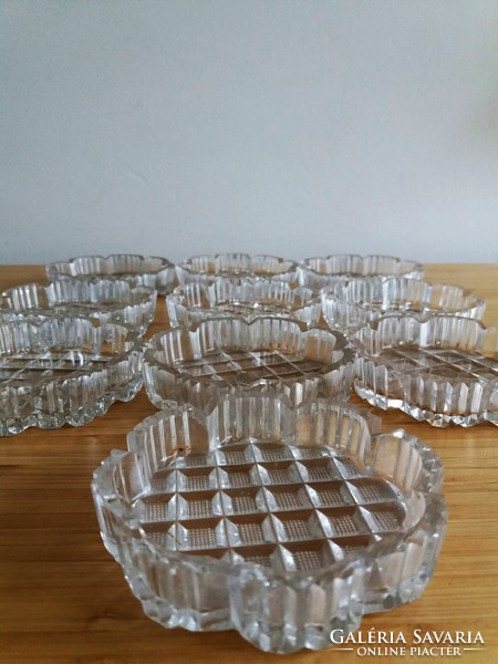 10 pieces of small glass, crystal bowl
