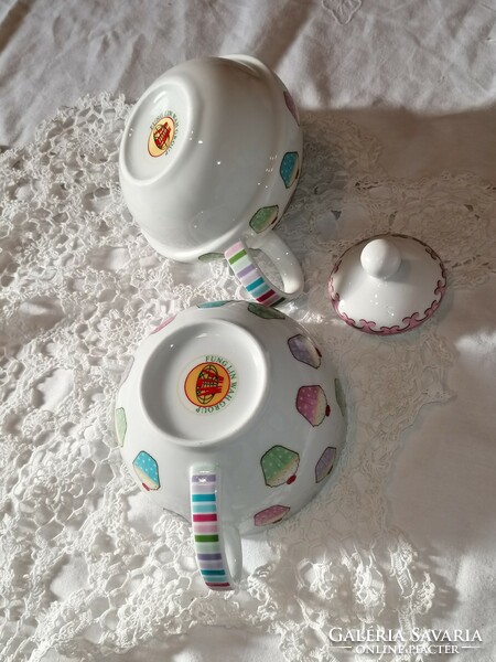 Porcelain tea set for one person.