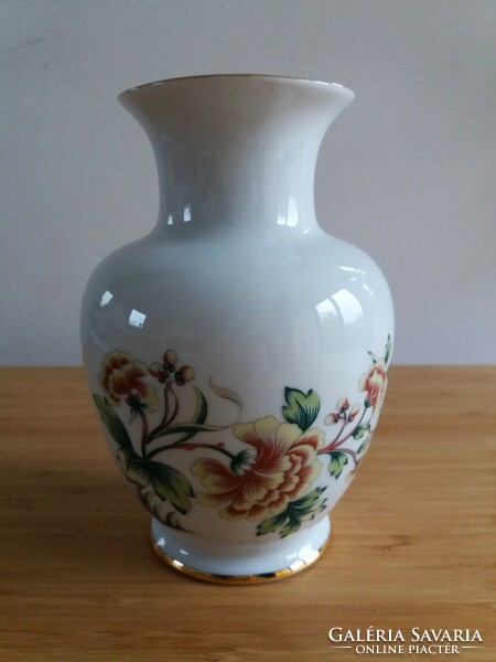 Hollóházi virágos porcelán váza, jelzett