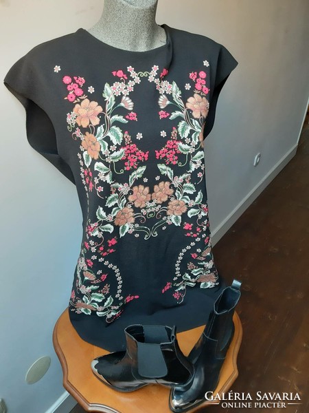 Zara nyomott hímzés mintás fekete újszerű tunika ruha