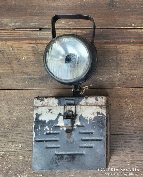 Vasutas lámpa, akkumulátoros típusú