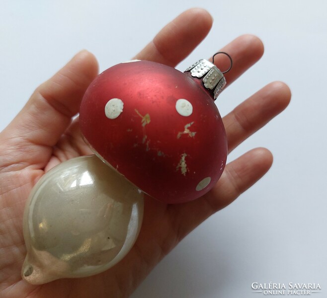 Régi üveg karácsonyfadísz nagy piros pöttyös gomba üvegdísz
