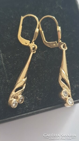 Beautiful 14k earrings!