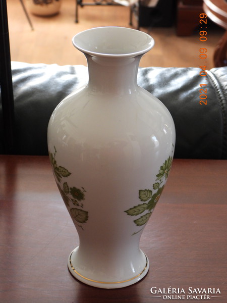 Hollóháza (erika) porcelain vase, flower holder