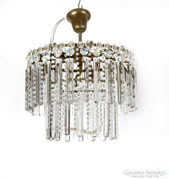 Ceiling chandelier with crystal pendant